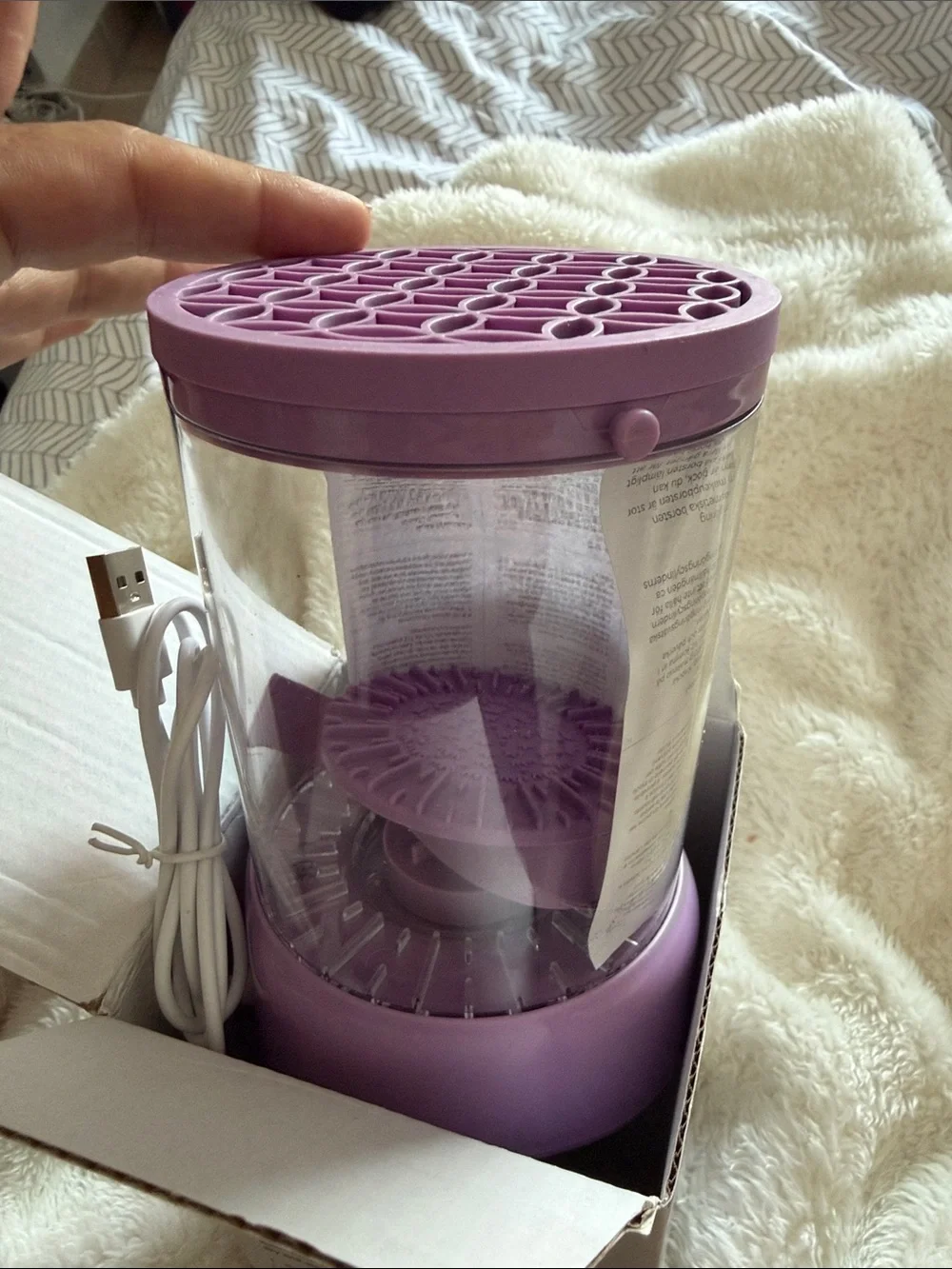 Purple Makeup Brush Cleaner - Portable Electric Brush Washer